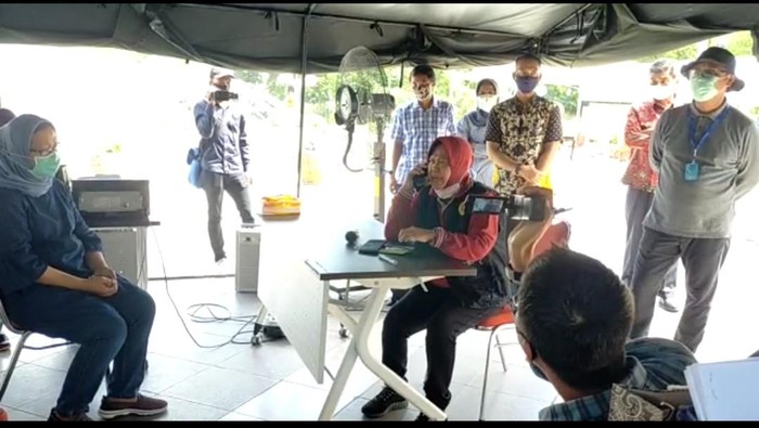 Mobil PCR di Amuk Walikota Surabaya